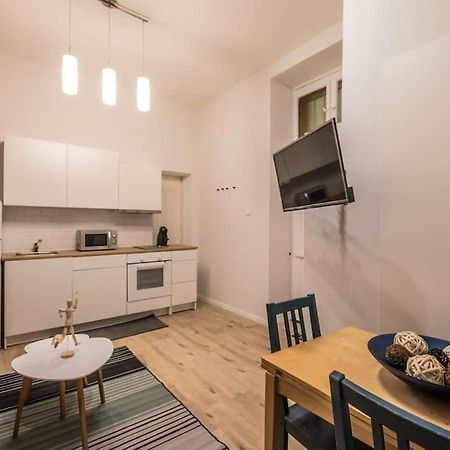 A+ Budapest Central Dob Street Apartment Екстериор снимка