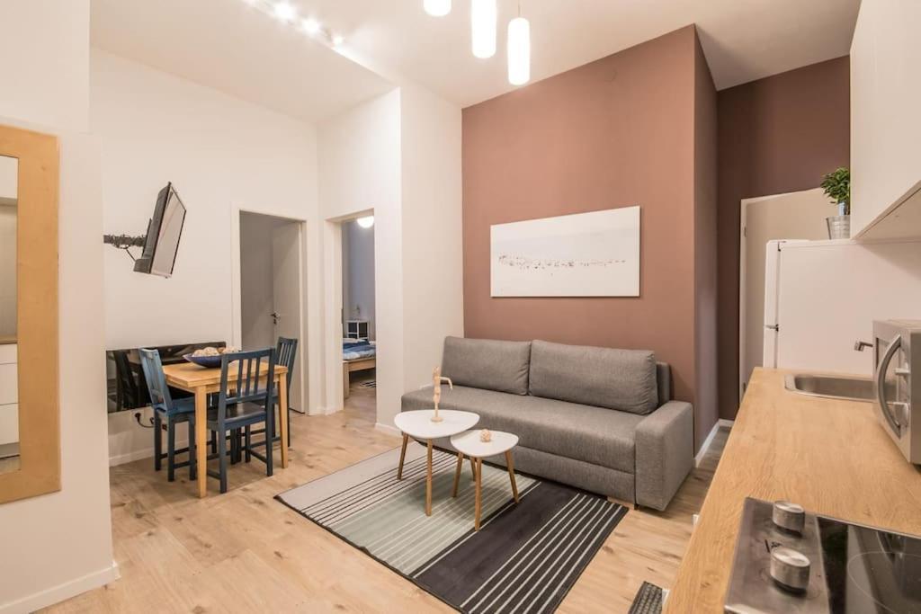 A+ Budapest Central Dob Street Apartment Екстериор снимка